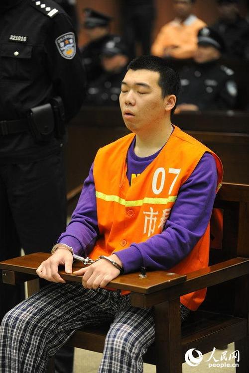新澳2025资料最新大全和伪造车祸杀妻被识破与伪造车祸杀妻被识破犯法吗